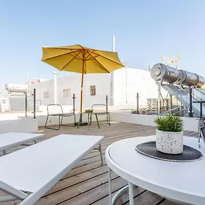 Precioso Atico De Diseno, Gran Terraza De 35 M2 Y De 16 M2 Y Garaje En Pleno Centro Appartement